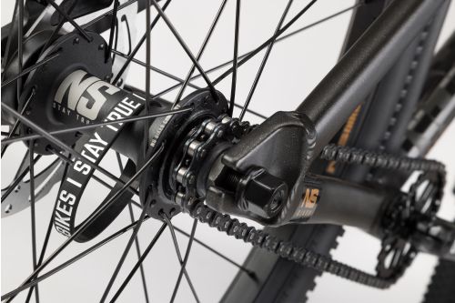 Rower dirt NS Bikes Movement 3 2025 Gratis Pompka